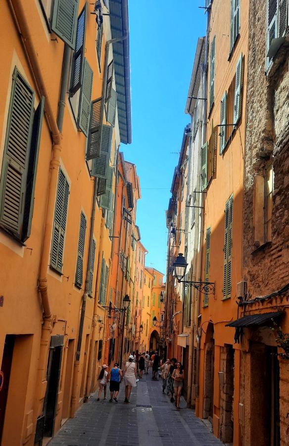 Menton, Centre Historique, Vue Mer Luaran gambar
